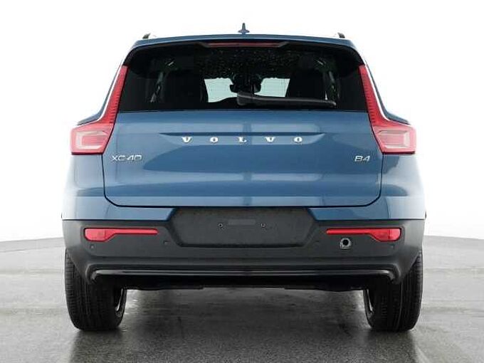 Volvo XC40 Plus Dark B4 18''LM Pano 360kam ACC DAB Harman LED Thors Hammer