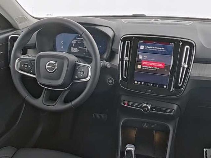 Volvo XC40 Plus Dark B4 18''LM Pano 360kam ACC DAB Harman LED Thors Hammer