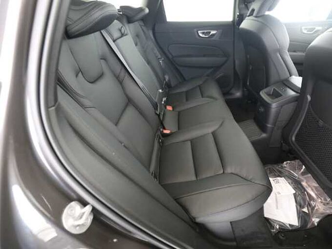 Volvo XC60 Plus Dark T6 19''LM HUD 360kam DAB ACC BLIS Lenkradhz