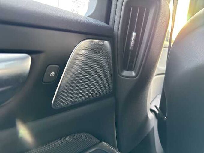 Volvo S60 Ultimate Dark T8 19''LM B&W 360kam eStandhz DAB ACC BLIS