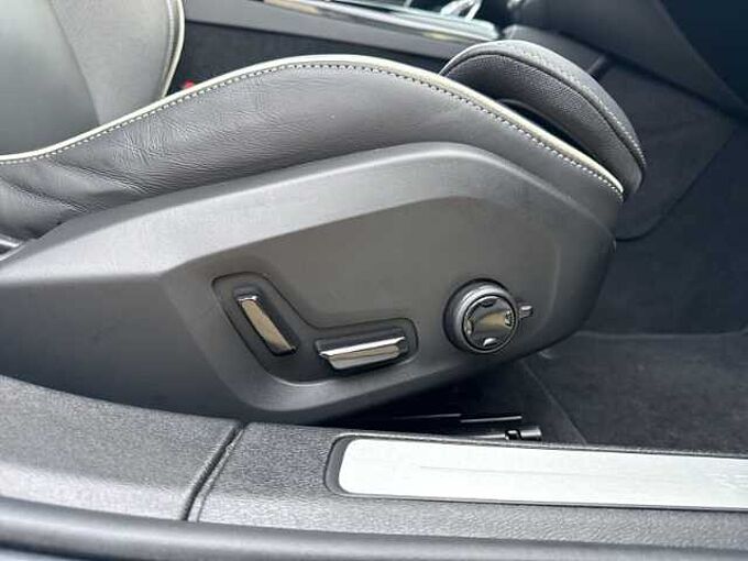 Volvo S60 Ultimate Dark T8 19''LM B&W 360kam eStandhz DAB ACC BLIS