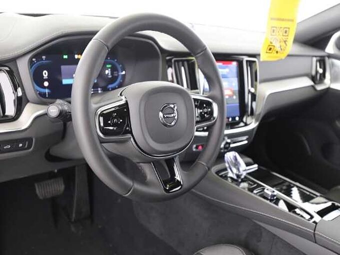 Volvo S60 Ultimate Dark T8 19''LM B&W 360kam eStandhz DAB ACC BLIS