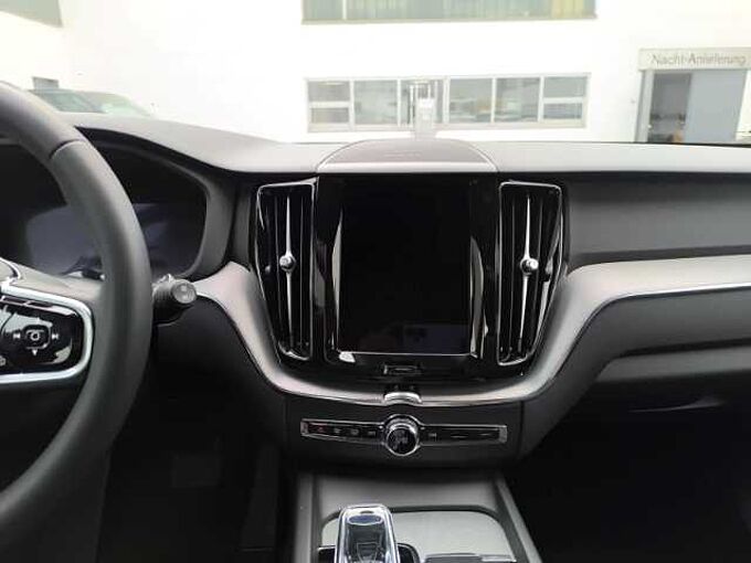 Volvo XC60 Plus Dark T6 19''LM Standhz 360kam Pilot Assist Harman DAB