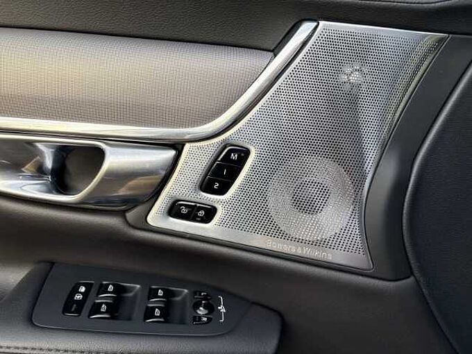 Volvo S90 Ultimate Bright T8 19''LM B&W 360kam Pano Akustik ACC NP 89.910