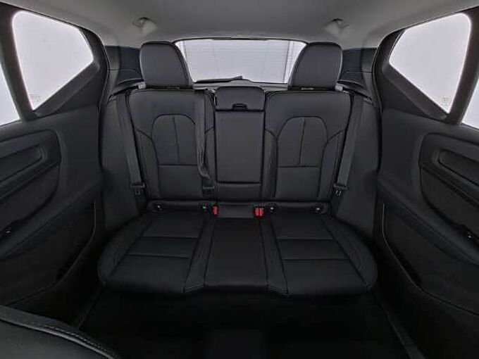 Volvo XC40 Plus Dark B4 19''LM Pano Pilotassist 360kam DAB Harman LED ThorsHammer