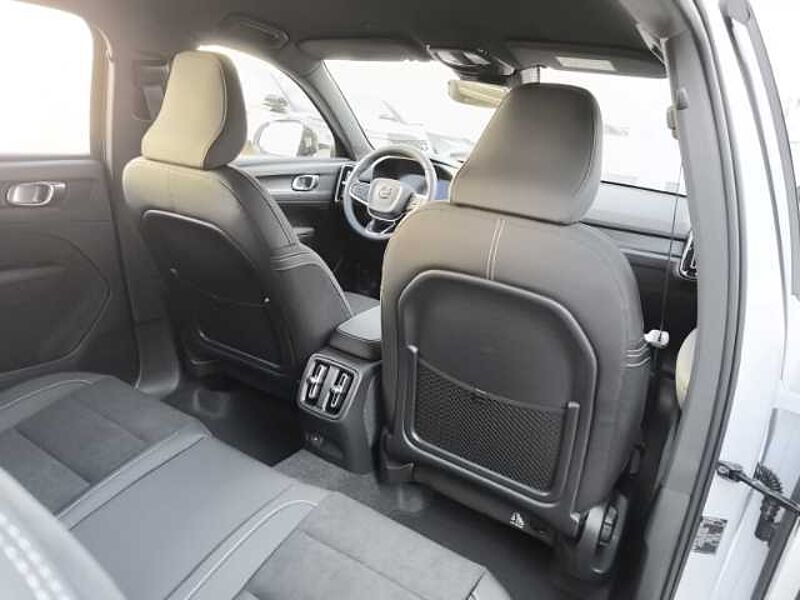 Volvo XC40 Volvo Plus Pure Electric RWD Single Motor  Android Automotive Volvo Plus Recharge Pure Electric StandHZG Navi Leder digitales Cockpit Memory S