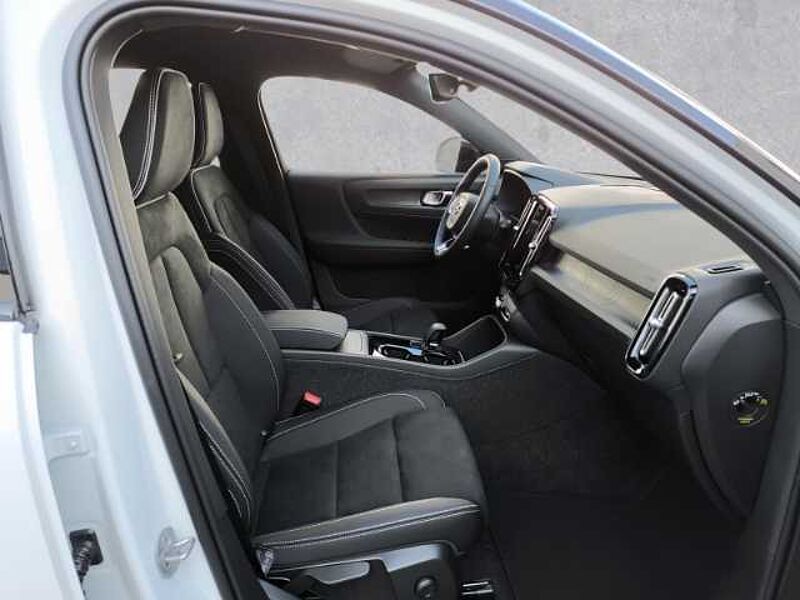 Volvo XC40 Volvo Plus Pure Electric RWD Single Motor  Android Automotive Volvo Plus Recharge Pure Electric StandHZG Navi Leder digitales Cockpit Memory S