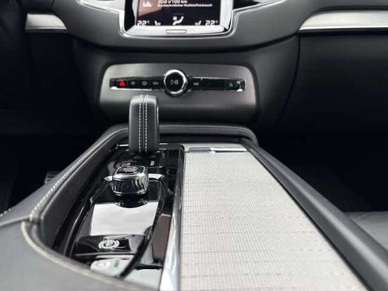 Volvo XC90 R Design B5 22''LM 7 Seat Standhz AHK Luftf. HUD Nappaleder