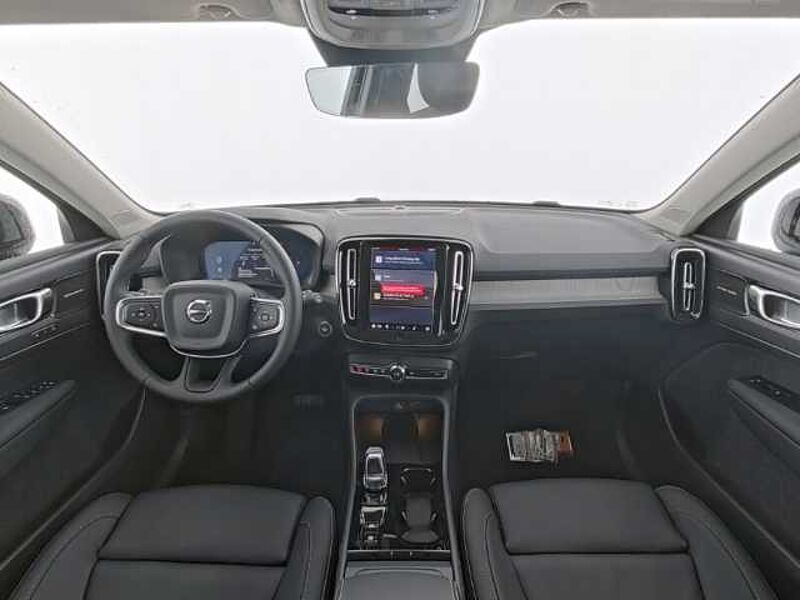 Volvo XC40 Plus Dark B4 18''LM Pano 360kam ACC DAB Harman LED Thors Hammer