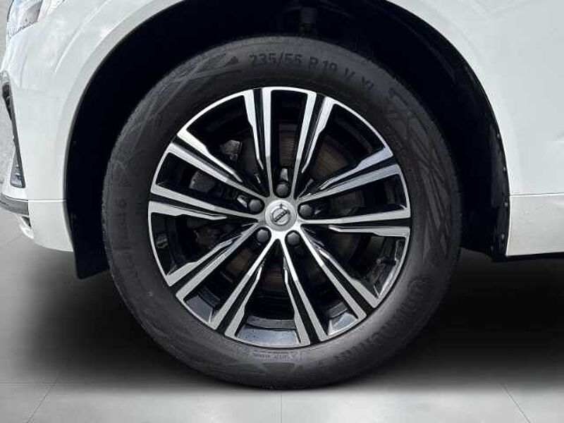 Volvo XC60 Inscription T8 19''LM AHK Pano ACC Harman DAB Rückfahrkam