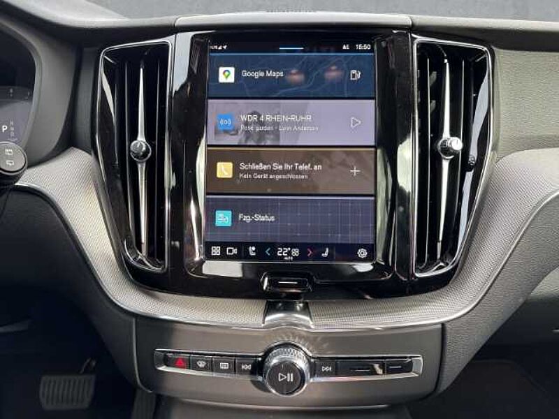 Volvo XC60 Plus Dark B5 19''LM ACC BLIS Harman DAB ActiveHigh Beam