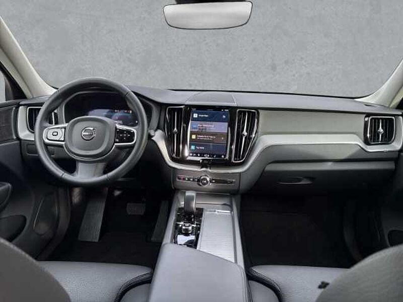 Volvo XC60 Plus Dark B5 19''LM ACC BLIS Harman DAB ActiveHigh Beam