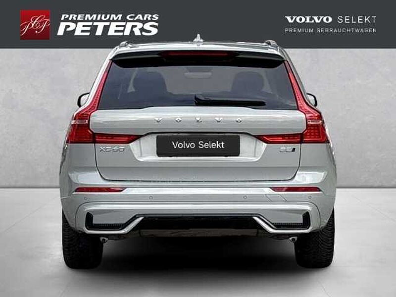 Volvo XC60 Plus Dark B5 19''LM ACC BLIS Harman DAB ActiveHigh Beam