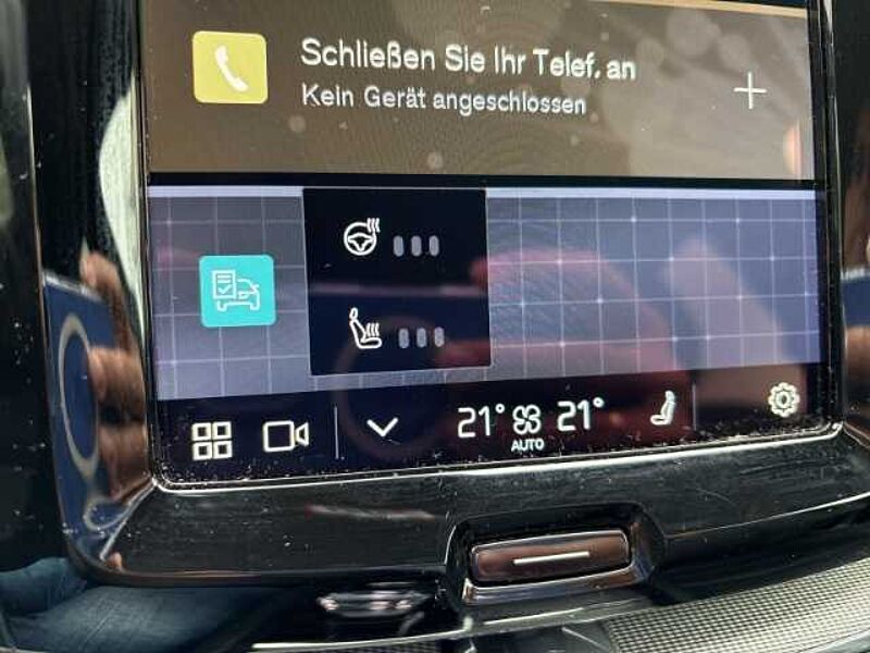 Volvo XC60 Plus Dark B5 19''LM ACC BLIS Harman DAB ActiveHigh Beam