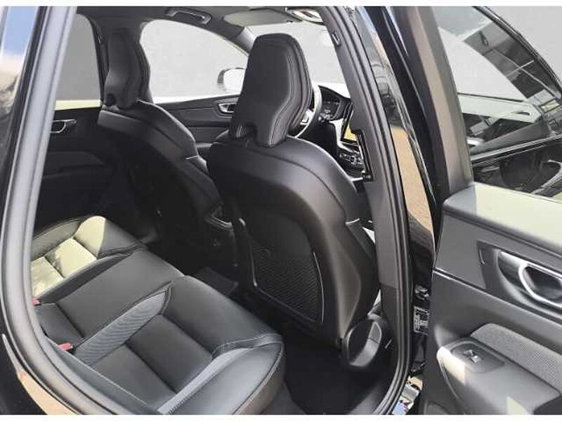 Volvo XC60 T8 Plus Black Edition Plug-In Hybrid AWD LED 360GRAD Kamera