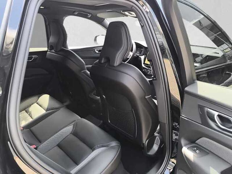 Volvo XC60 T8 Plus Black Edition  Plug-In Hybrid AWD HUD Panodach