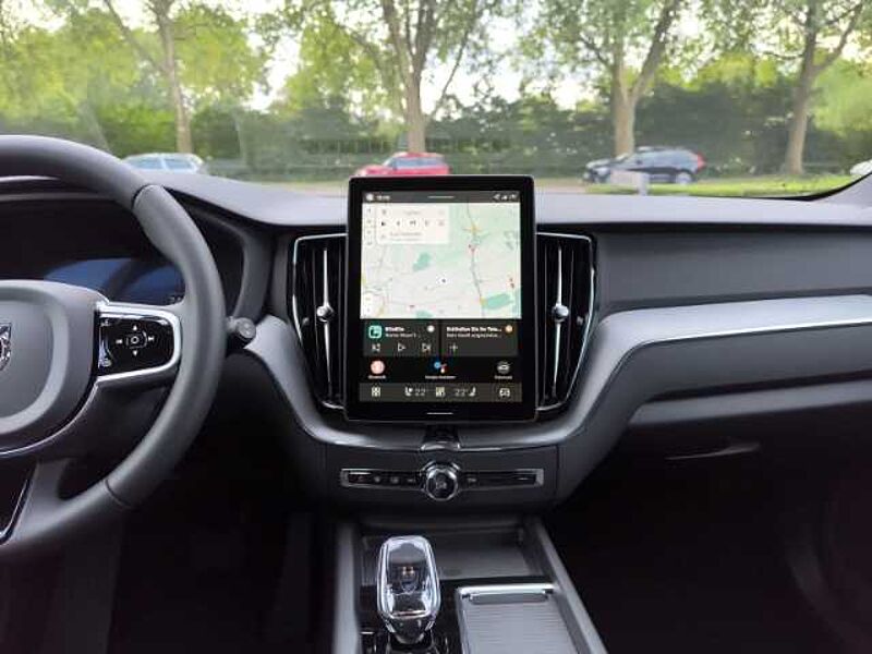 Volvo XC60 T8 Plus Black Edition Plug-In Hybrid AWD 360Grad Kamera