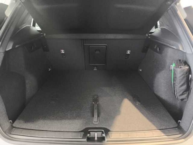 Volvo XC40 Plus Pure Electric - Single Motor Extended Range