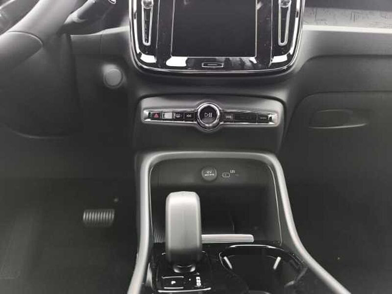 Volvo XC40 Plus Pure Electric - Single Motor Extended Range