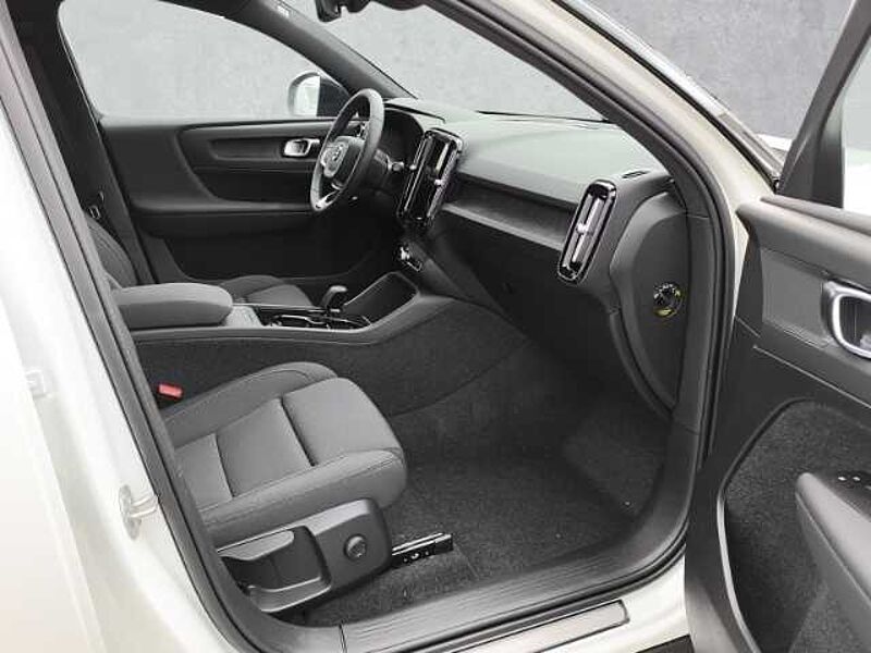 Volvo XC40 Plus Pure Electric - Single Motor Extended Range
