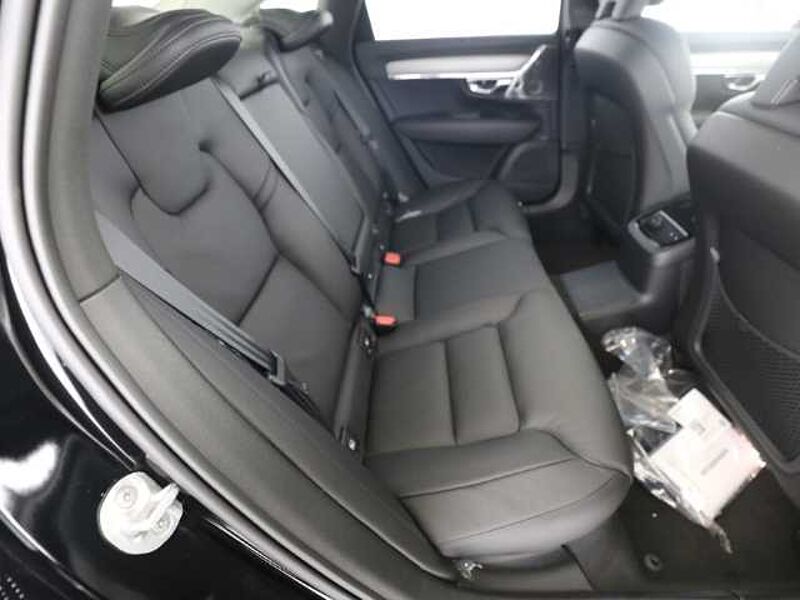 Volvo S90 Ultimate Bright T8 19''LM B&W 360kam Pano Akustik ACC NP 89.910
