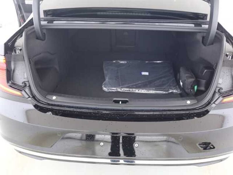Volvo S90 Ultimate Bright T8 19''LM B&W 360kam Pano Akustik ACC NP 89.910
