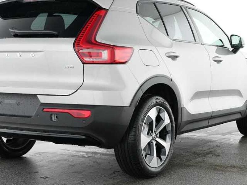 Volvo XC40 Plus Dark B4 19''LM Pano Pilotassist 360kam DAB Harman LED ThorsHammer